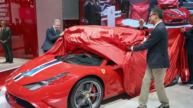 페라리, 관세 뚫고 질주…포르쉐는 뒷걸음