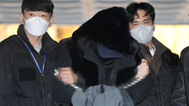 日 모녀 들이받은 음주운전자 구속심사 출석…