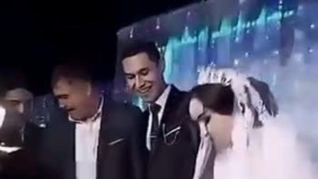 결혼식에서 싸운 신랑신부