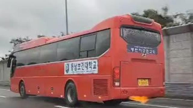 부스터 쓰는 고속버스