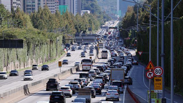 렌터카 차량 사용기한 1~2년 연장… 최대 주행거리 25만~45만km 제한