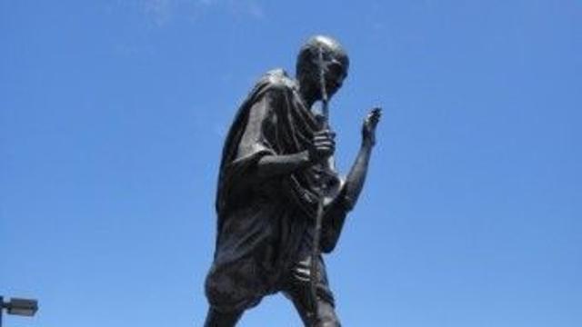 눈만 바꿨을 뿐인데.