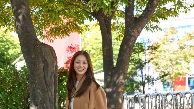 웰메이드 ‘데일리스트X장신영’, 우아한 ‘겨울 코트 스타일링’ 제안