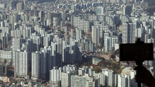 '서울 아파트값' 상승폭 2주째 축소…주요 지역 상승률 여전
