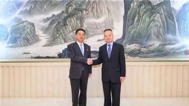 中대외연락부장, 3주만에 北대사 접촉…한중회담 등 설명 가능성