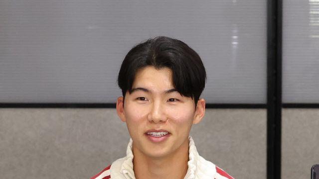 데뷔 첫 시즌에 'WS 우승' 김혜성 금의환향...