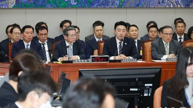 우상호, 野 김현지 불출석 지적에 