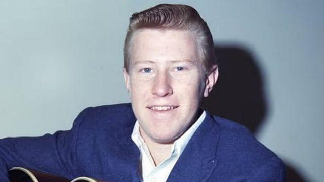 유명 男가수, 갑작스러운 비보…향년 73세