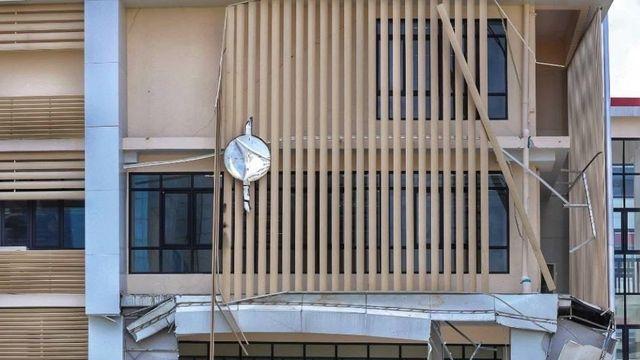 싱크홀에도 건물이 무너지지 않은 비밀