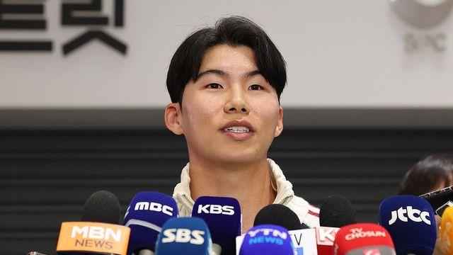 WS 우승하고 돌아온 김혜성 
