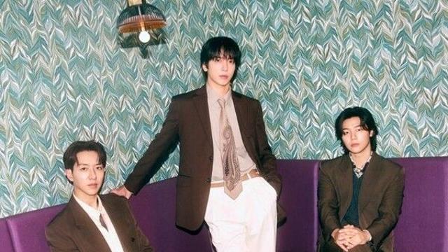 씨엔블루, 日 싱글 15집 '신토우야' 오리콘 차트 1위 직행