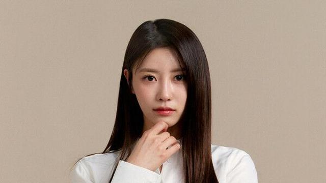 이미주, 안테나 떠난다…