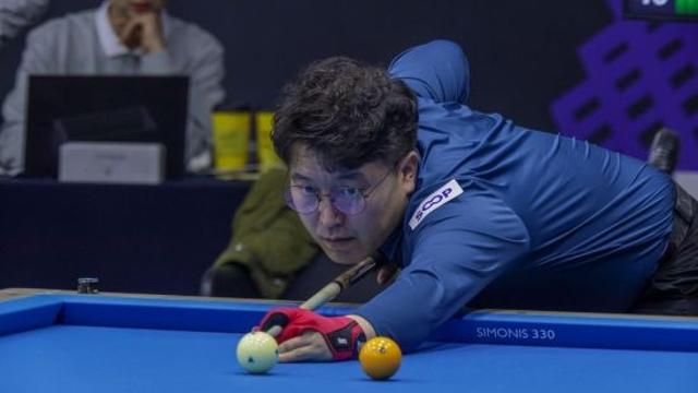 황봉주, '있는 힘을 다해' (광주 세계3쿠션당구월드컵) [포토]