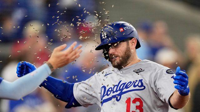 '출전한 경기 60승 40패' WS 7차전 홈런 먼시, 다저스 잔류 '145억 옵션' 실행