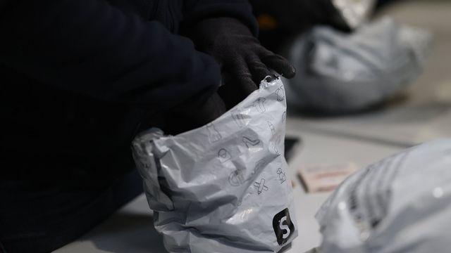 프랑스, 샤를 드골 공항서 쉬인 소포 20만개 전수 조사