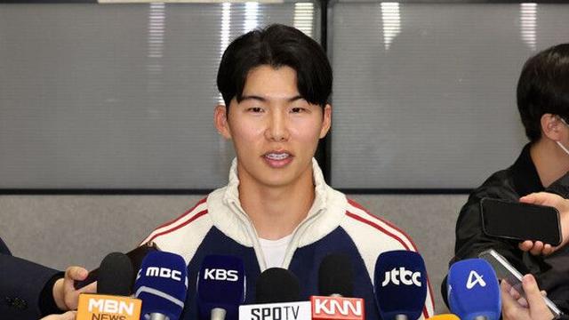 'WS 정상' 금의환향한 김혜성 