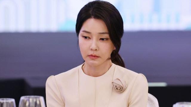 “김건희와 은밀한 관계?”…체포 직전 2층서 뛰어내려 잠적했다