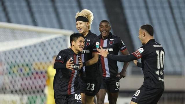 리그 종료까지 2경기…K리그2 6팀, 승강 PO 진출권 놓고 대격돌