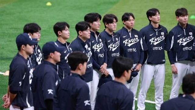 ‘체코와 맞대결’ 류지현 “1차전엔 LG·한화 선수 최대한 배제”