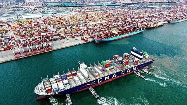 '미중 무역갈등' 중국 10월 수출 전년比 1.1% 감소…전망치 하회