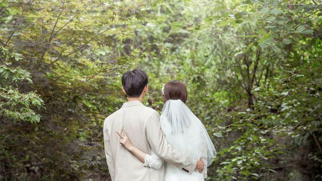 '총 비용 단돈 220만 원, 바로 이곳에서 합니다..' 요즘 젊은 사람들 사이에서 뜨고 있는 이색 결혼식 장소