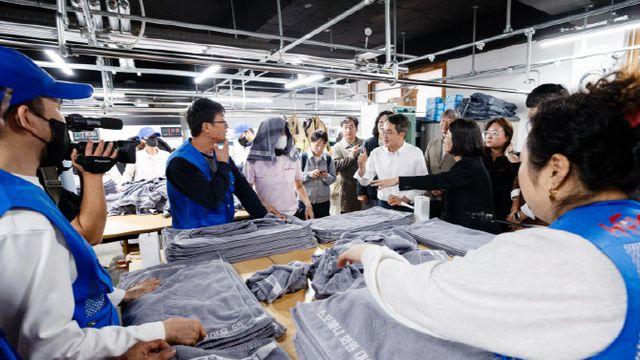 '소년공 이재명, 고학생 김동연'에게 보내는 김동연의 선물은?