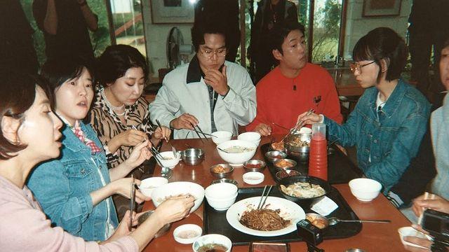 이번에 10주년을 맞이한 드라마 응팔 근황 