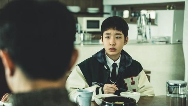 아역 진유찬, 영화 ‘구원자’서 김병철·송지효 아들로 눈도장