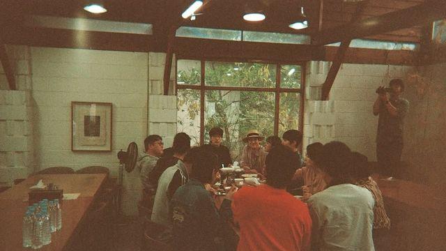 류준열도 참가한 '응팔' 10주년 MT 현장