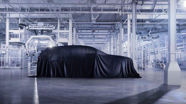 내년 말 '첫 전기차' 출시… 전동화 전략 서두르지 않겠다는 '럭셔리 브랜드'