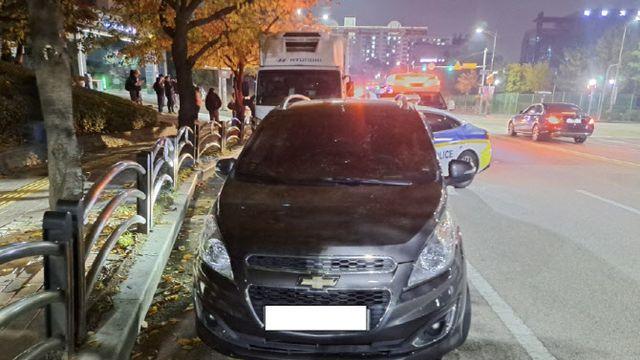 스쿨존서 초등생 차에 깔리자…