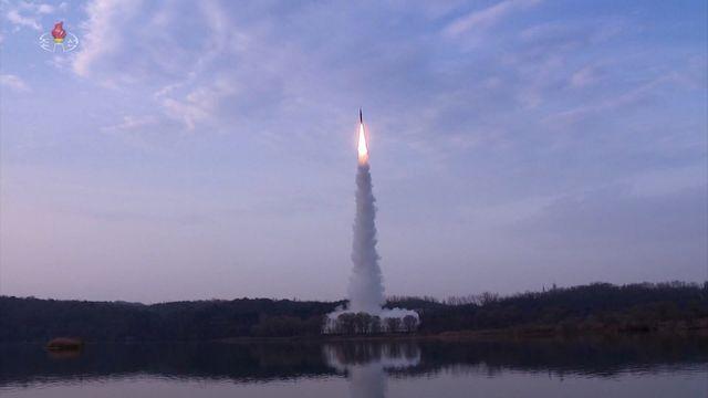 [속보] 합참 “북한, 동해상으로 탄도미사일 발사”