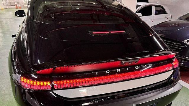 [단독] 비스포크인줄 알았다…놀라운 현대차 ‘짝짝이 에디션’