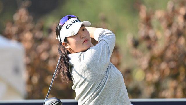 16세 특급 유망주 김규빈, KLPGA 최종전 첫날 돌풍 