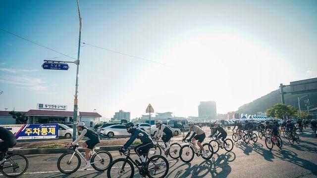 자전거 마라톤 '2025 통영 그란폰도' 열려…해안절경 97㎞ 코스