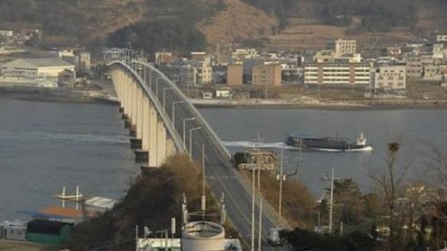 ‘낚싯바늘에 시신이…’ 옛 거제대교 밑 40대 변사체 발견