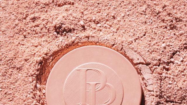 고품격 연말 메이크업을 위한 선택, 메티에 드 뽀아레 뿌드르 모노 팡팡