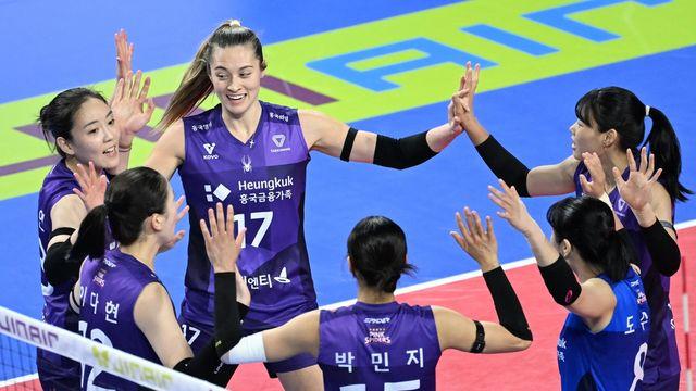 '레베카 친정팀 상대 34점' 흥국생명, 기업은행 꺾고 4연패 탈출(종합)