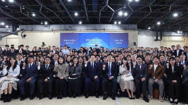 정부, ‘국가과학자’ 신설·R&D 전면 개편···매년 국가과학자 20명 뽑아 연 1억 지원