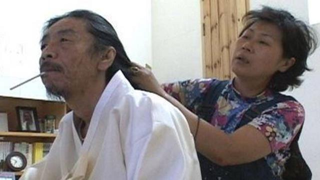 '졸혼' 선언 후에도 병간호...이외수 마지막 지킨 부인 전영자 씨 별세