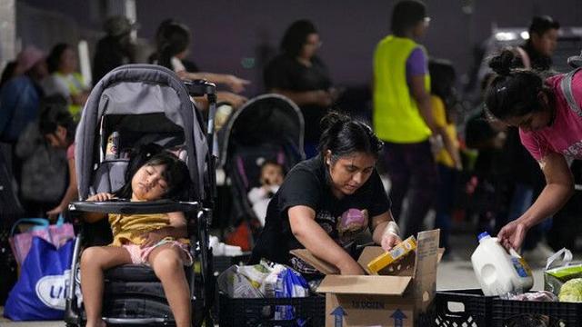 美대법, SNAP '11월분 전액' 하급심 일시 제동…전액 지급 보류