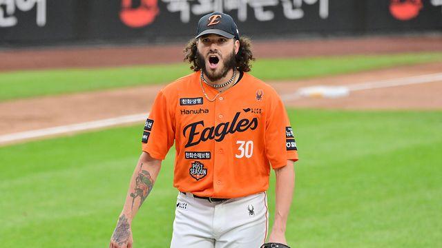 폰세 321억! 초대형 계약 전망까지 나왔다…KBO리그 4관왕 향한 관심 이렇게 뜨겁다니→