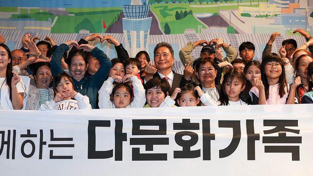 다문화 고교생 자퇴율 첫 2%대…'학교 부적응' 이유 가장 많아