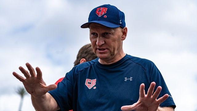 '신경외과 전문의' 하딤 체코 감독 