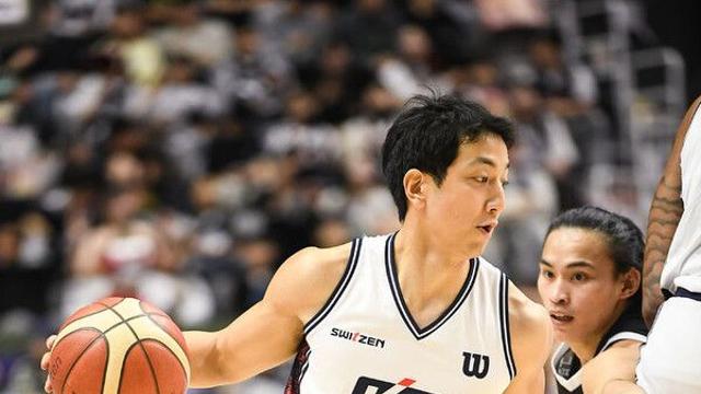 허훈, KCC 데뷔전서 KT 격파…DB는 LG 꺾고 공동 1위(종합)