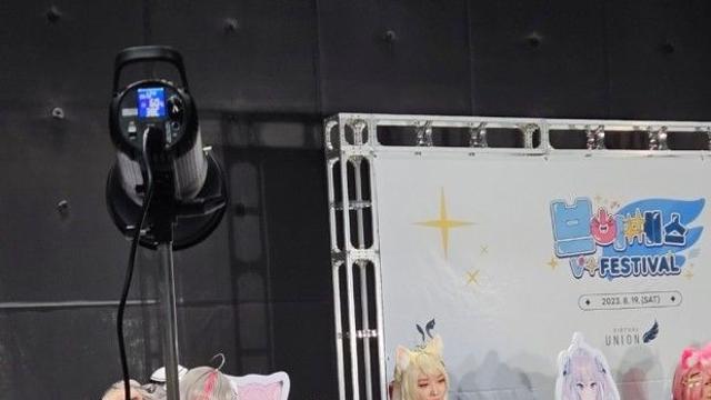 코스프레와 비등비등한 존재감