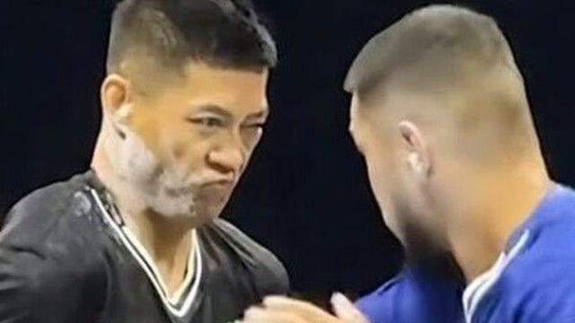 세계 따귀 대회서 '한 방'에 무너진 중국 전통 무술 전승자