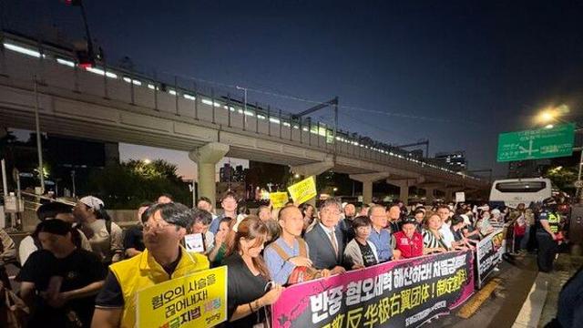 고민정, '학교 앞 혐오시위 차단법' 발의…