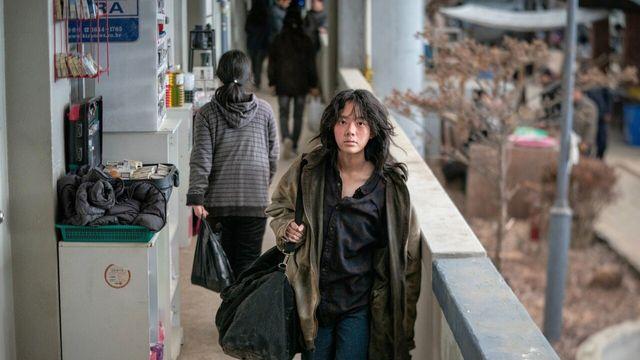 이재인 and 홍경 영화  첫 스틸컷