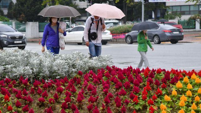 전국 흐리고 곳곳 빗방울...저녁부터 ‘쌀쌀’ [날씨]